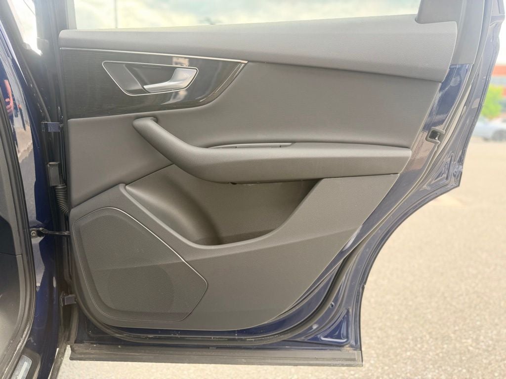 2023 Audi Q7 45 Premium quattro