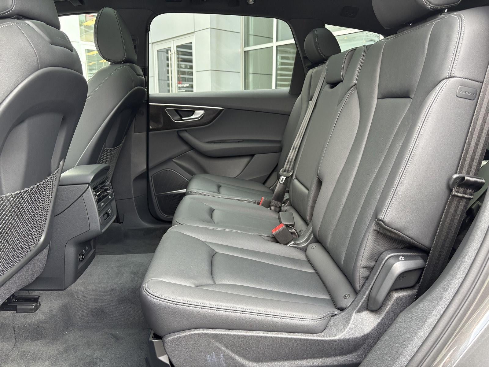 2026 Audi Q7 Premium