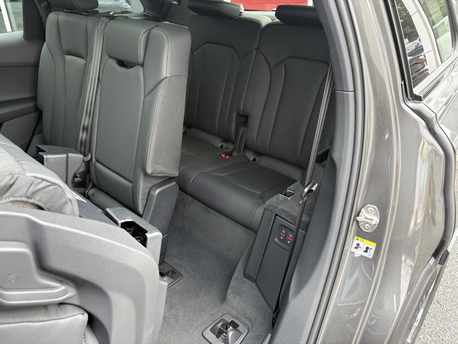 2026 Audi Q7 Premium
