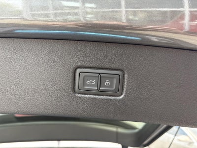 2026 Audi Q7 Premium