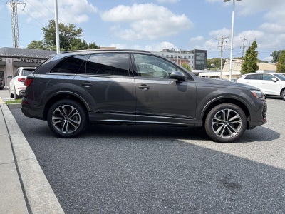 2026 Audi Q7 Premium