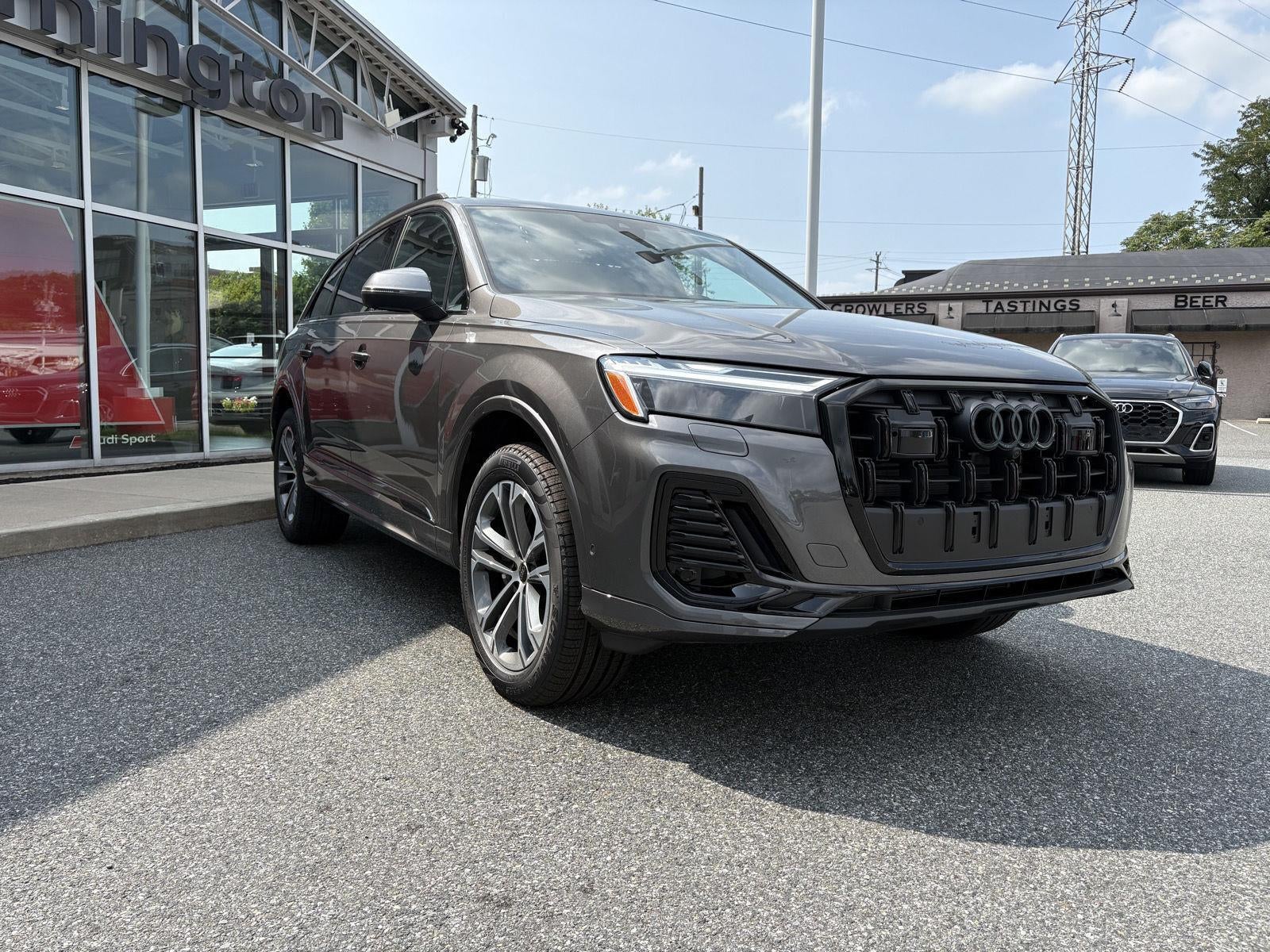 2026 Audi Q7 Premium