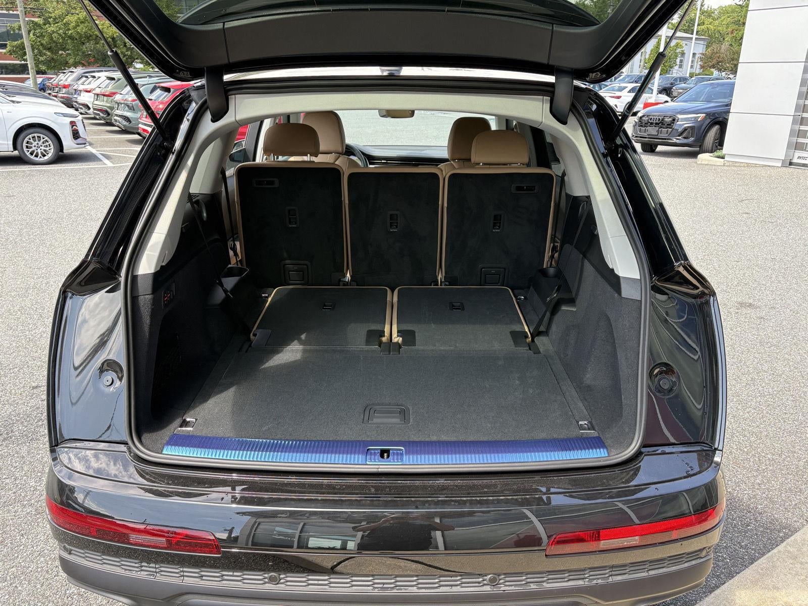2026 Audi Q7 Premium
