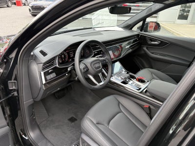 2026 Audi Q7 Premium