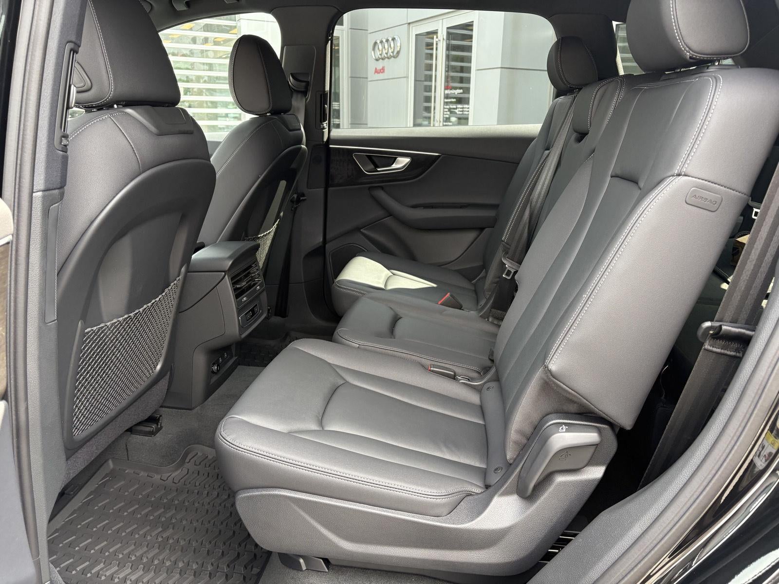 2026 Audi Q7 Premium