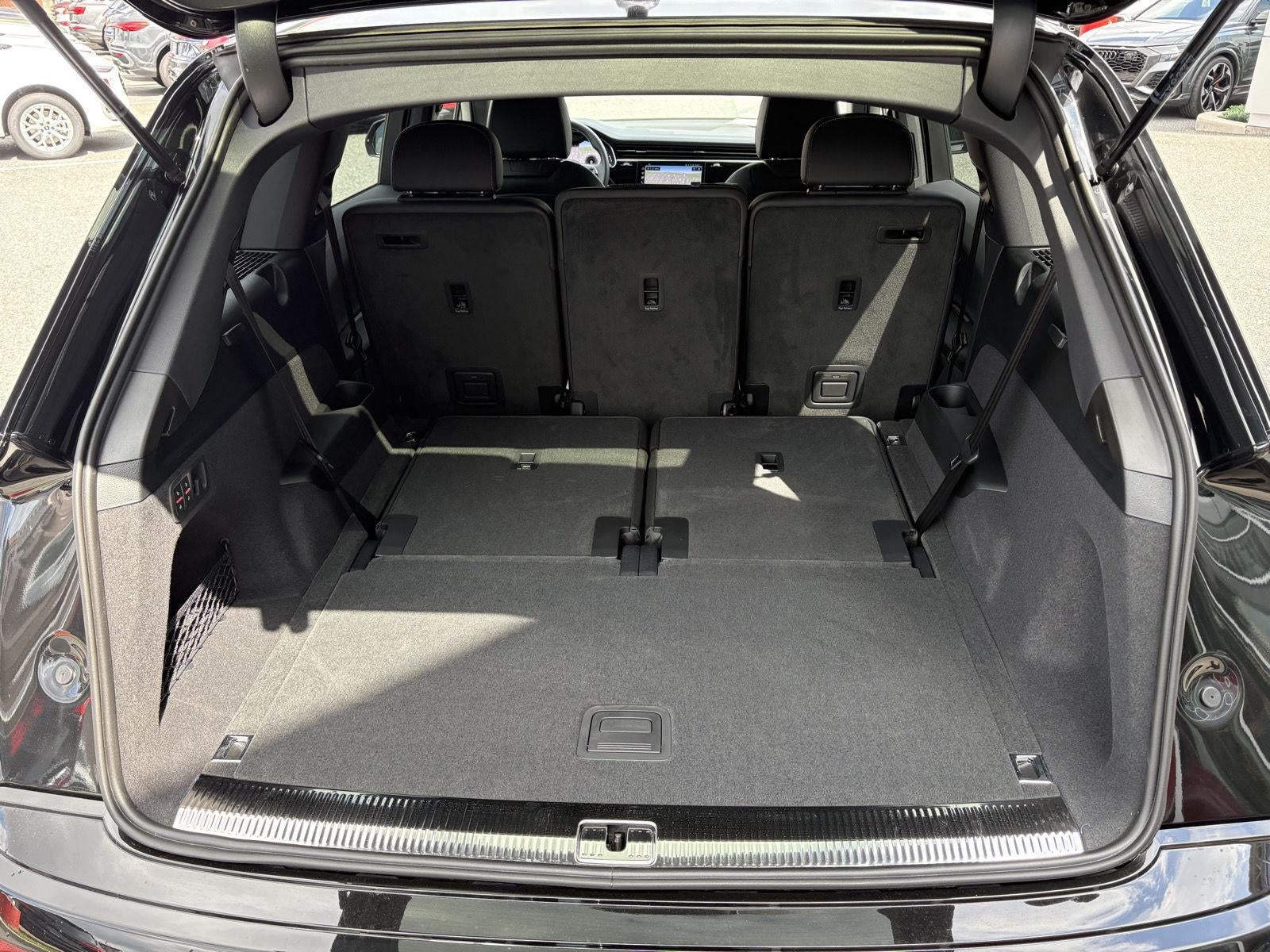 2026 Audi Q7 Premium