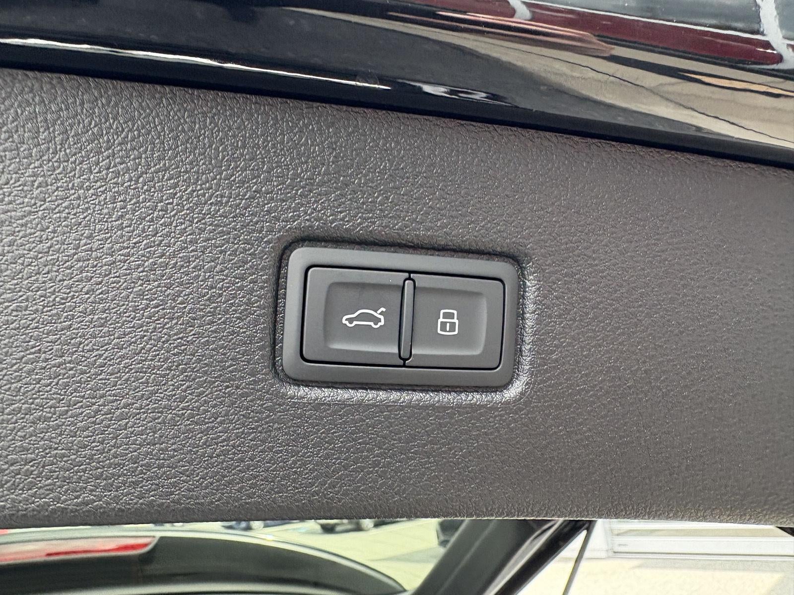 2026 Audi Q7 Premium