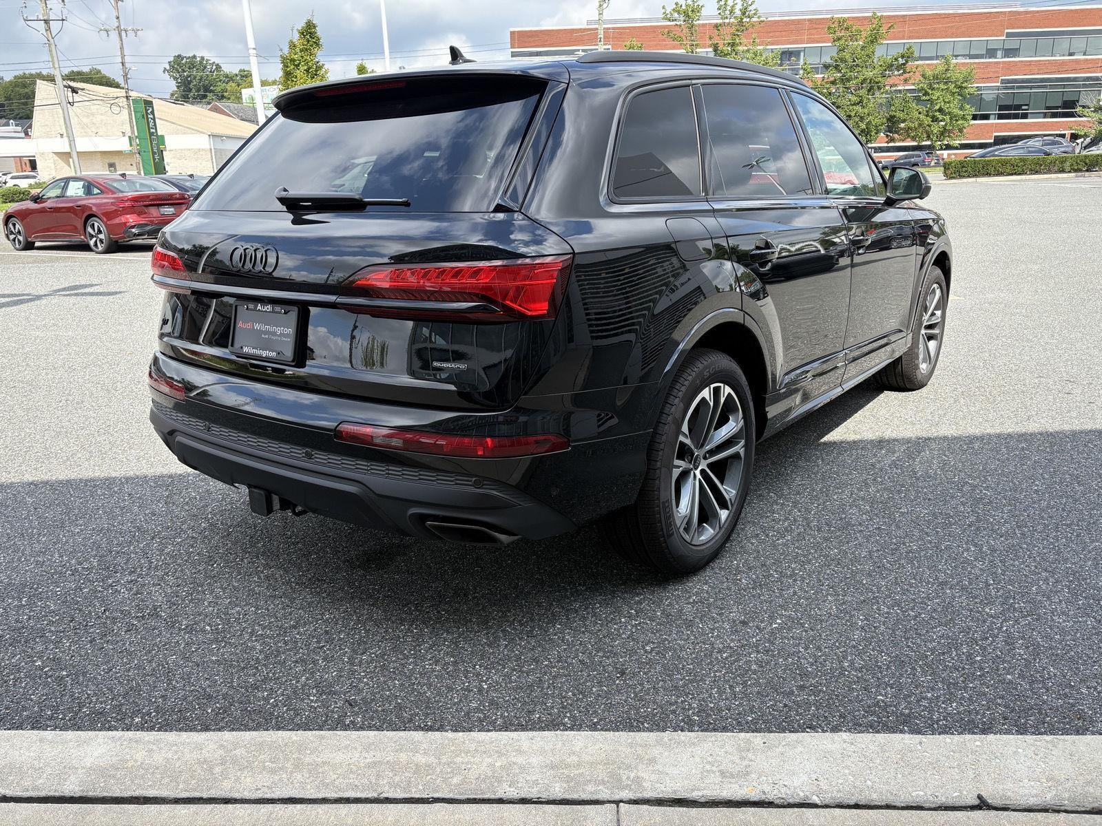 2026 Audi Q7 Premium