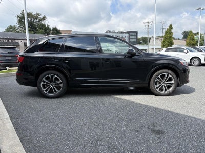 2026 Audi Q7 Premium