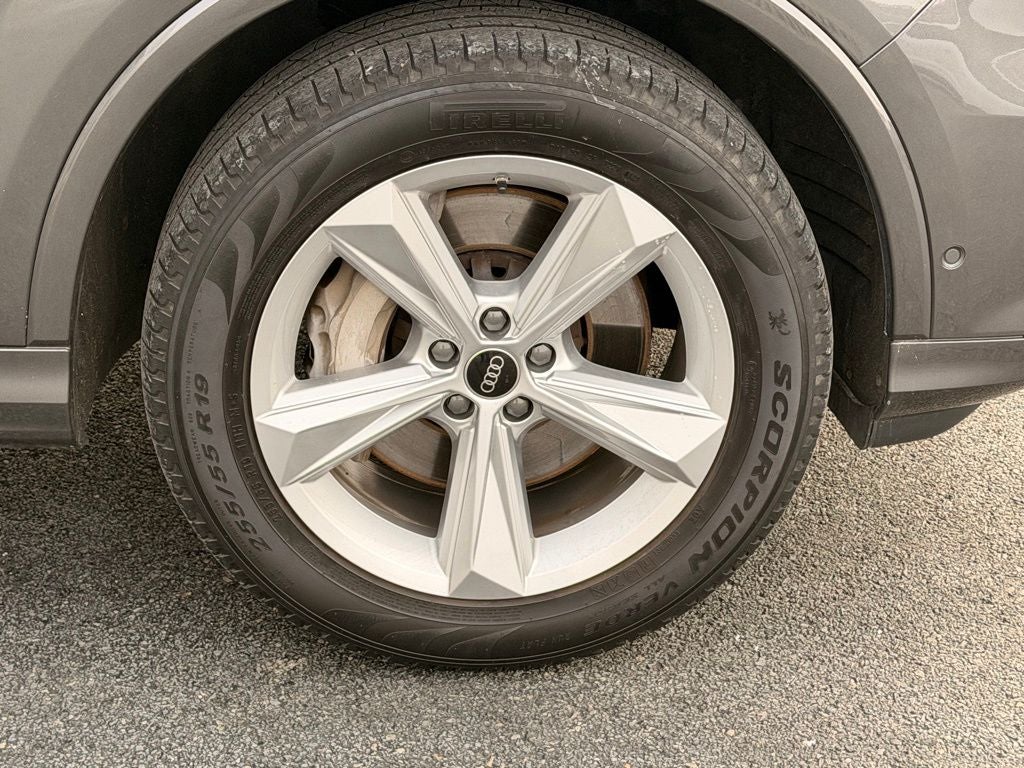 2023 Audi Q7 45 Premium quattro