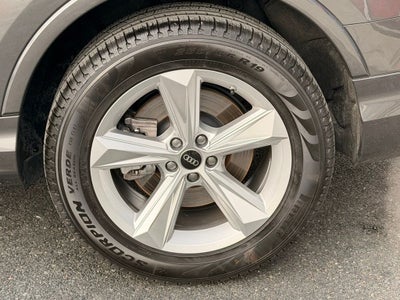 2023 Audi Q7 45 Premium quattro