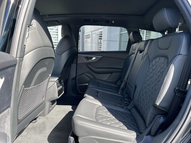 2026 Audi SQ7 Premium Plus quattro