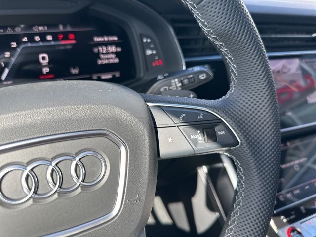 2026 Audi SQ7 Premium Plus quattro