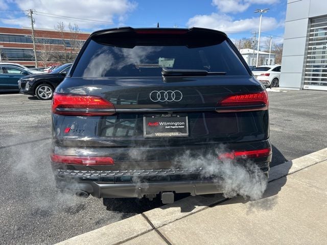 2026 Audi SQ7 Premium Plus quattro
