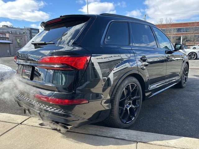 2026 Audi SQ7 Premium Plus quattro