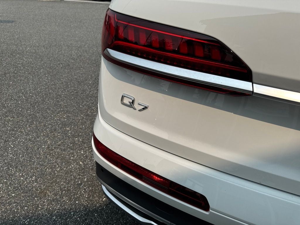 2022 Audi Q7 55 Premium quattro