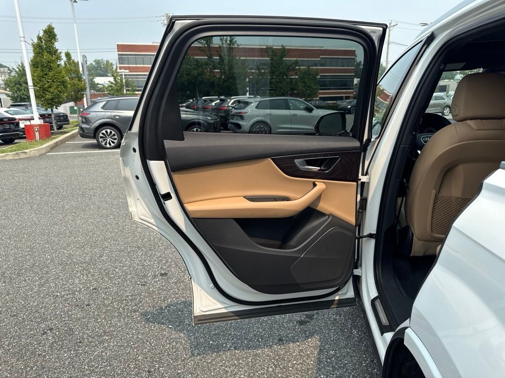 2022 Audi Q7 55 Premium quattro