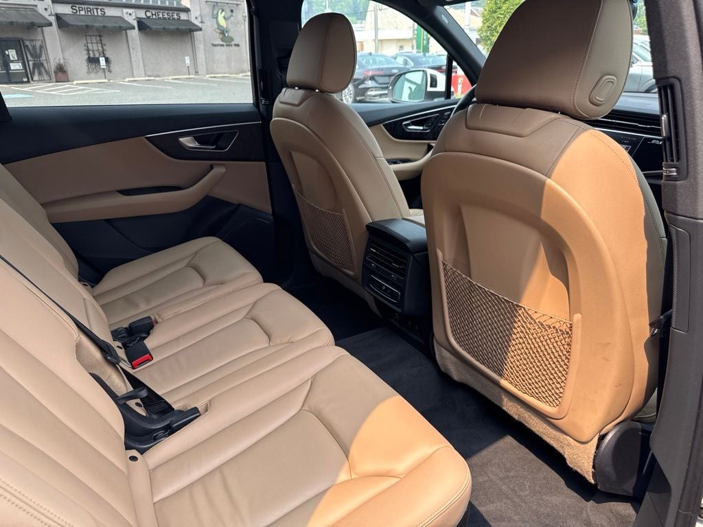 2022 Audi Q7 55 Premium quattro