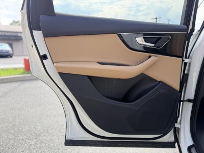 2023 Audi Q7 Premium