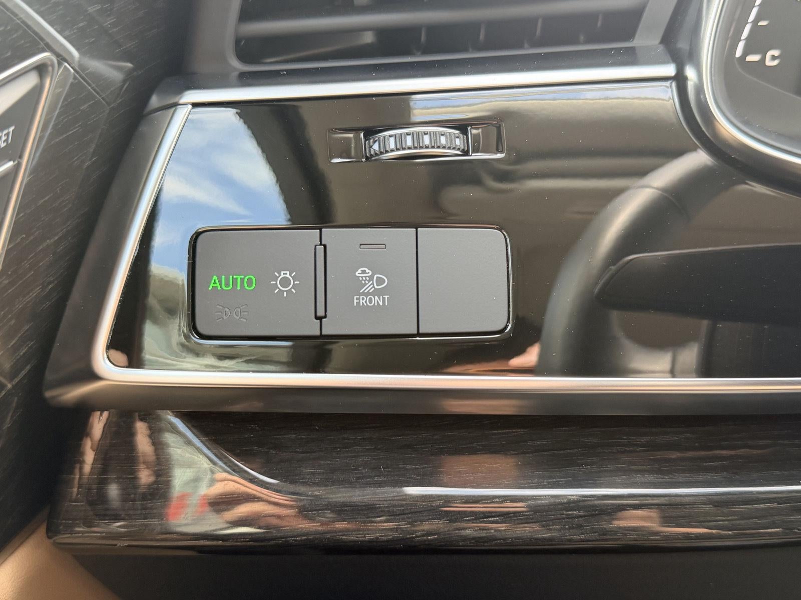 2023 Audi Q7 Premium