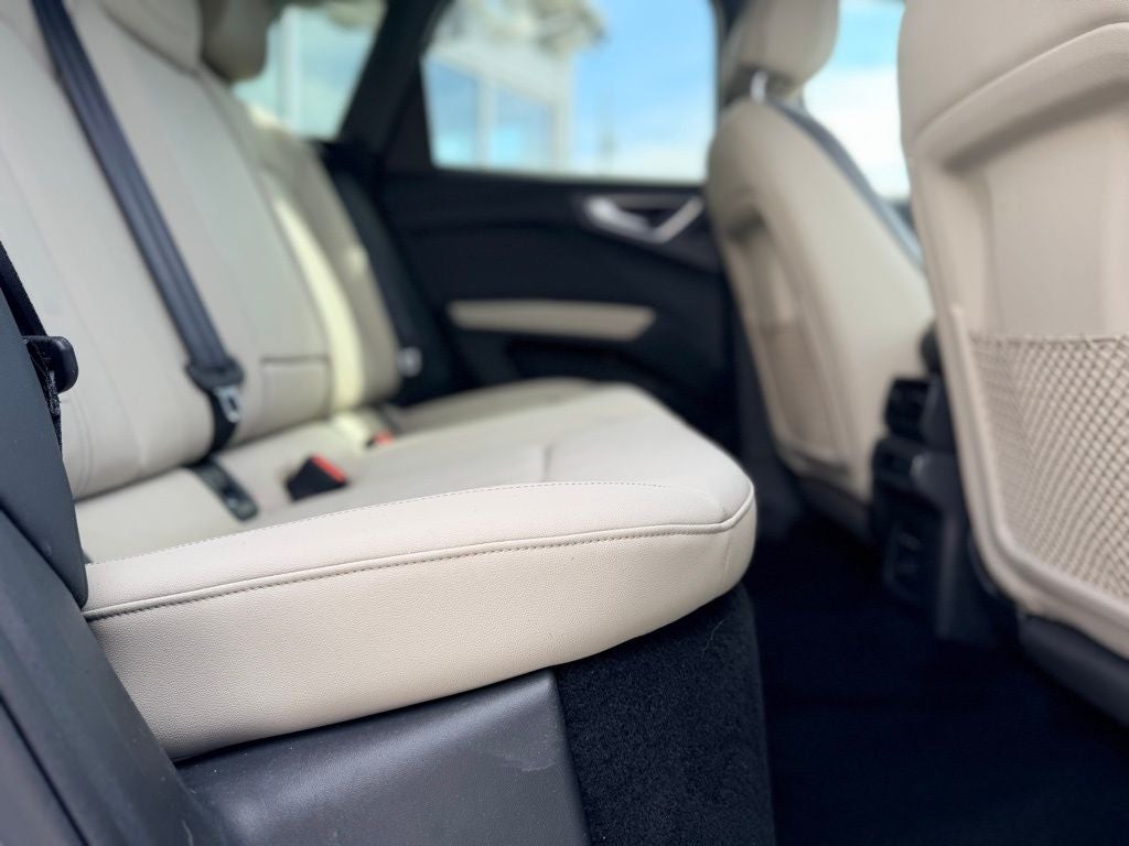 2024 Audi Q4 e-tron Premium Plus