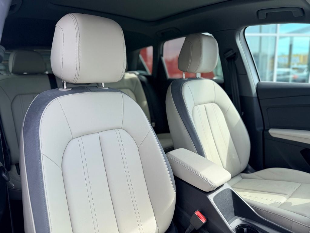 2024 Audi Q4 e-tron Premium Plus