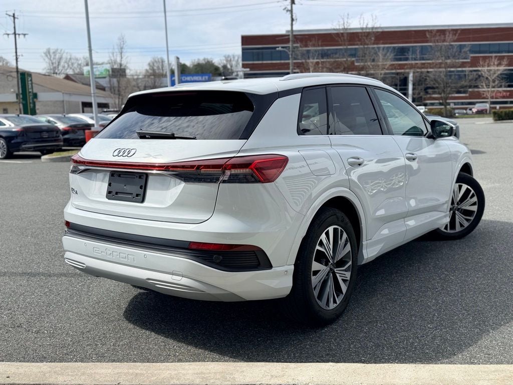 2024 Audi Q4 e-tron Premium Plus