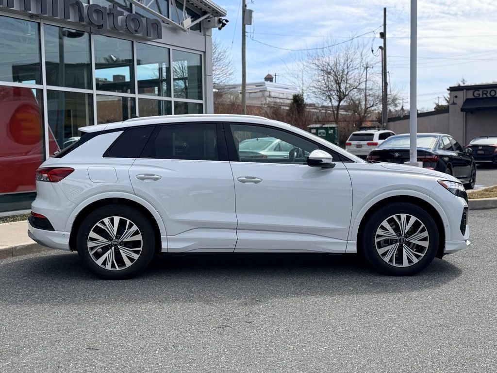 2024 Audi Q4 e-tron Premium Plus