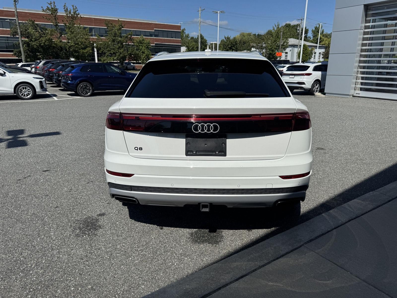 2024 Audi Q8 Premium Plus