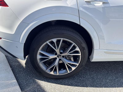2024 Audi Q8 Premium Plus