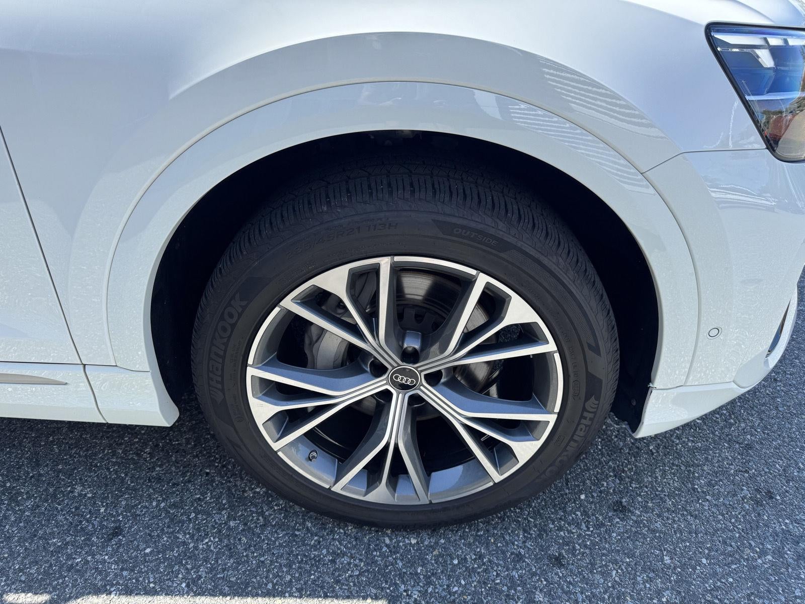 2024 Audi Q8 Premium Plus