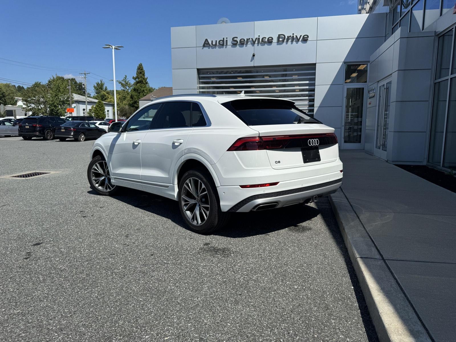 2024 Audi Q8 Premium Plus