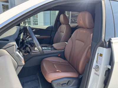 2024 Audi Q8 Premium Plus