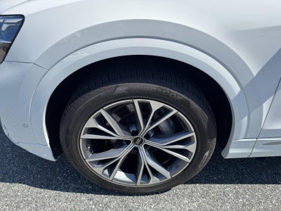 2024 Audi Q8 Premium Plus