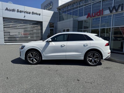 2024 Audi Q8 Premium Plus