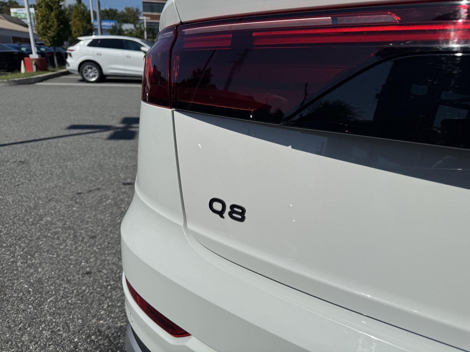 2024 Audi Q8 Premium Plus