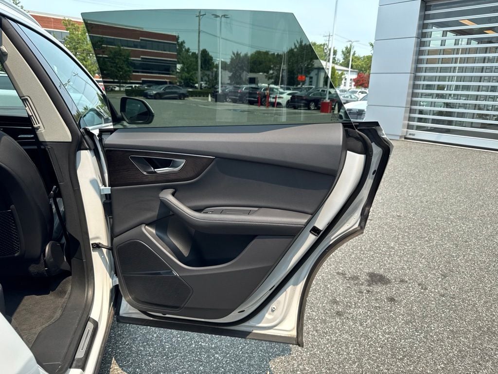 2023 Audi Q8 55 Premium Plus quattro