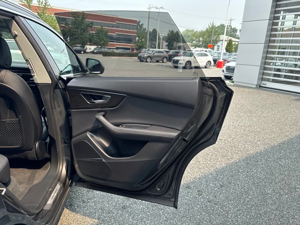 2023 Audi Q8 55 Premium Plus quattro