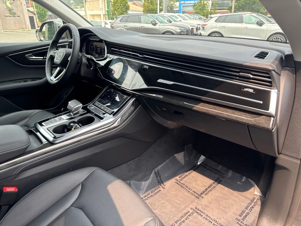 2023 Audi Q8 55 Premium Plus quattro