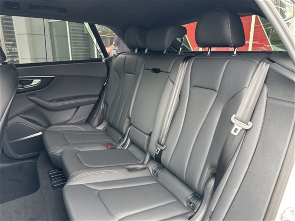 2025 Audi Q8 55 Premium Plus quattro