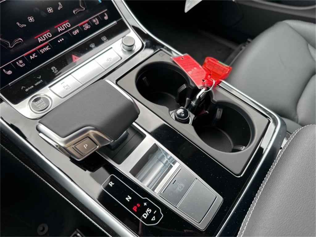 2025 Audi Q8 55 Premium Plus quattro