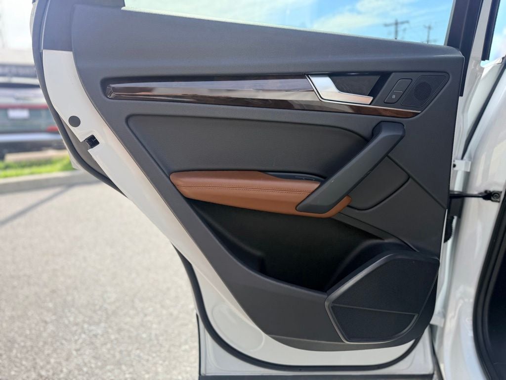 2020 Audi Q5 e 55 Premium Plus quattro