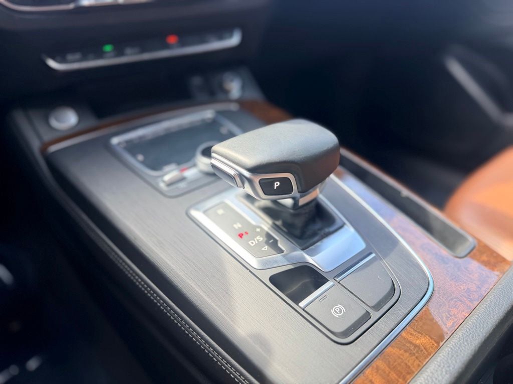 2020 Audi Q5 e 55 Premium Plus quattro