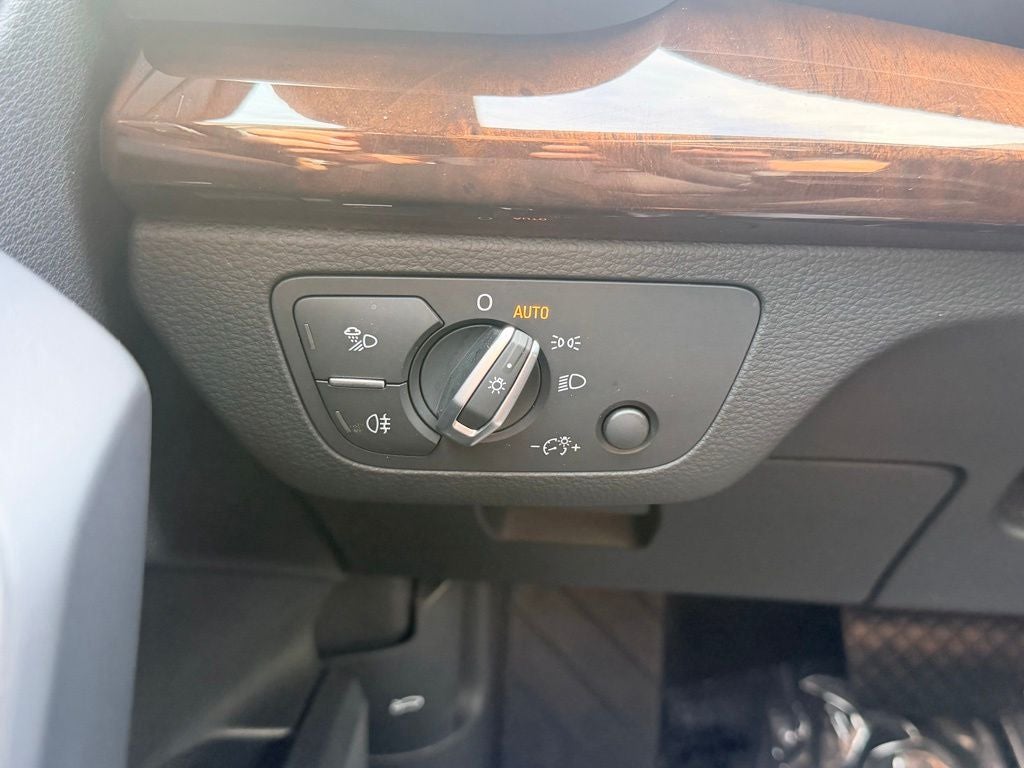 2020 Audi Q5 e 55 Premium Plus quattro