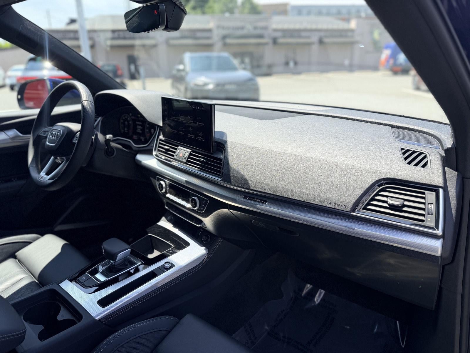 2024 Audi Q5 S line Premium Plus