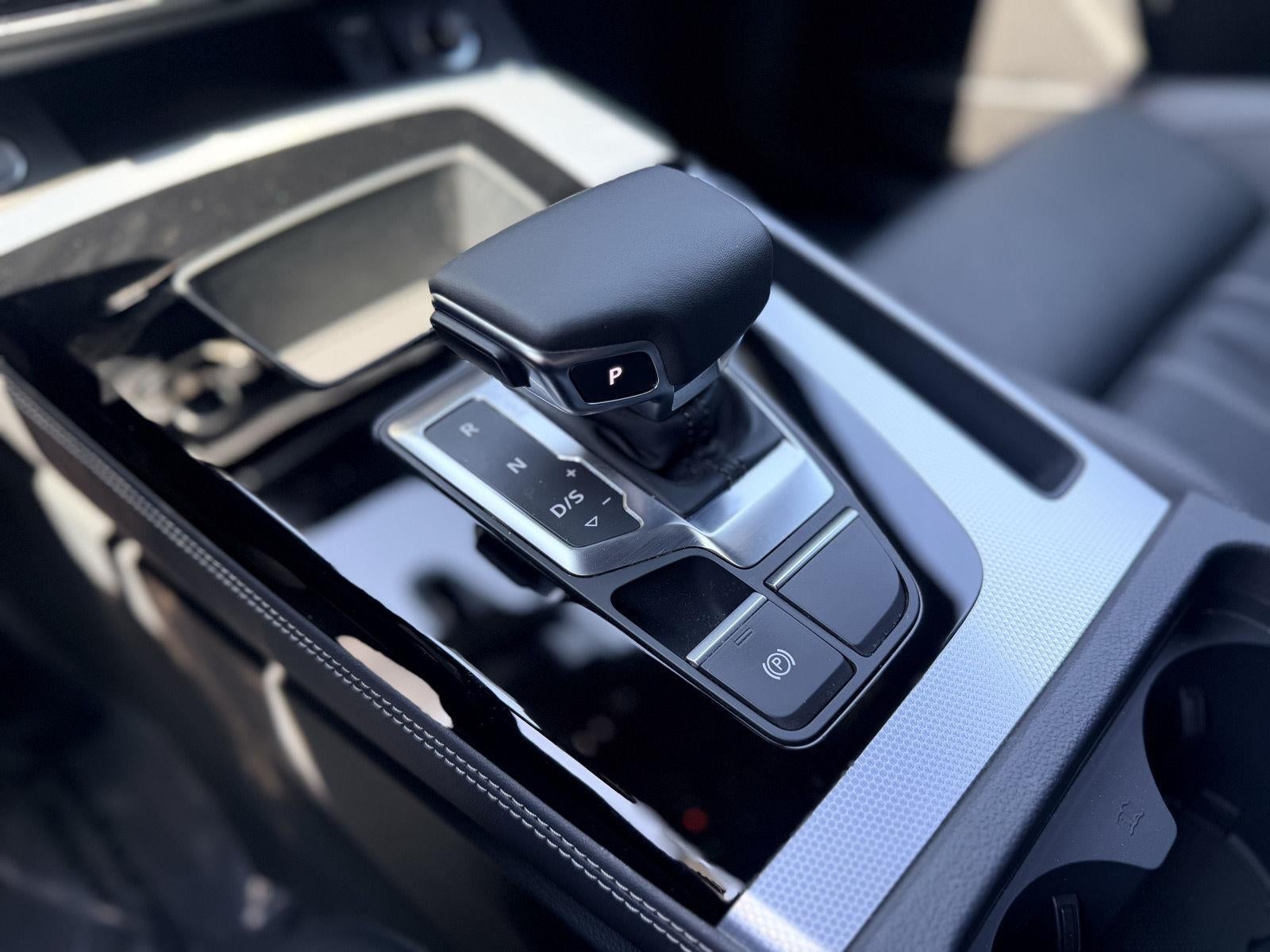 2024 Audi Q5 S line Premium Plus