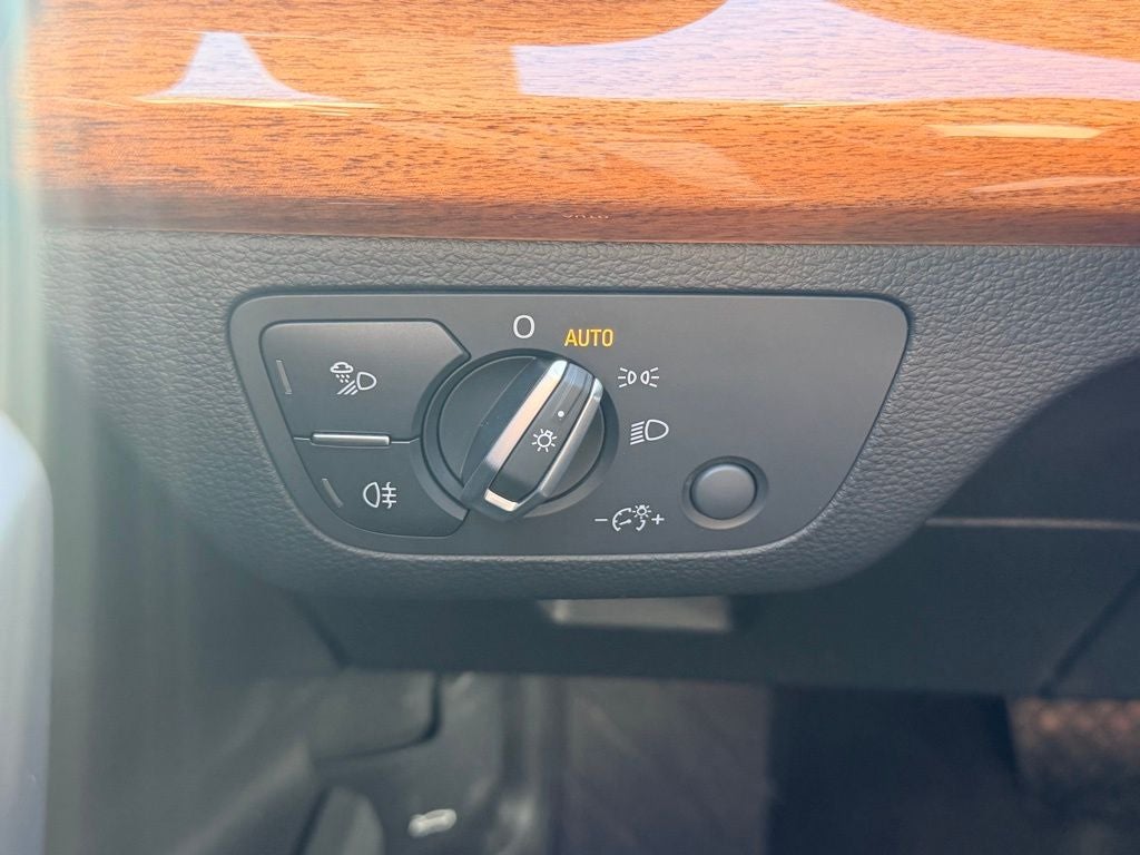 2023 Audi Q5 45 S line Premium Plus quattro