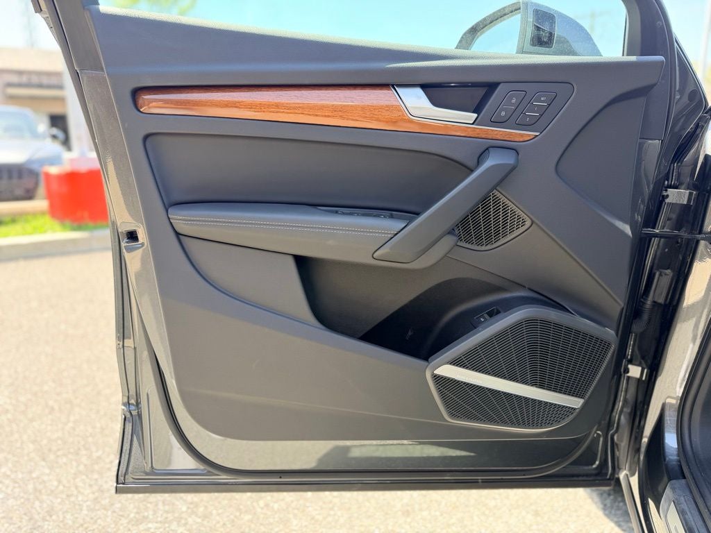 2023 Audi Q5 45 S line Premium Plus quattro
