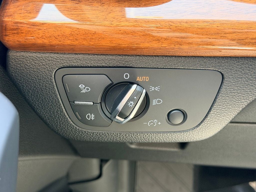 2023 Audi Q5 45 S line Premium Plus quattro