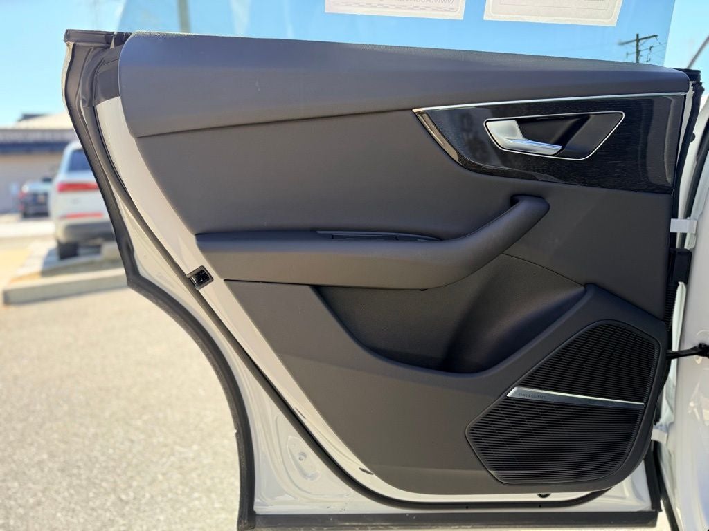 2021 Audi Q8 55 Premium Plus quattro